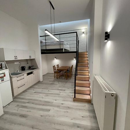 Szekely Apartment Near Deak Ferenc Square With Free Parking In Garage Boedapest Buitenkant foto