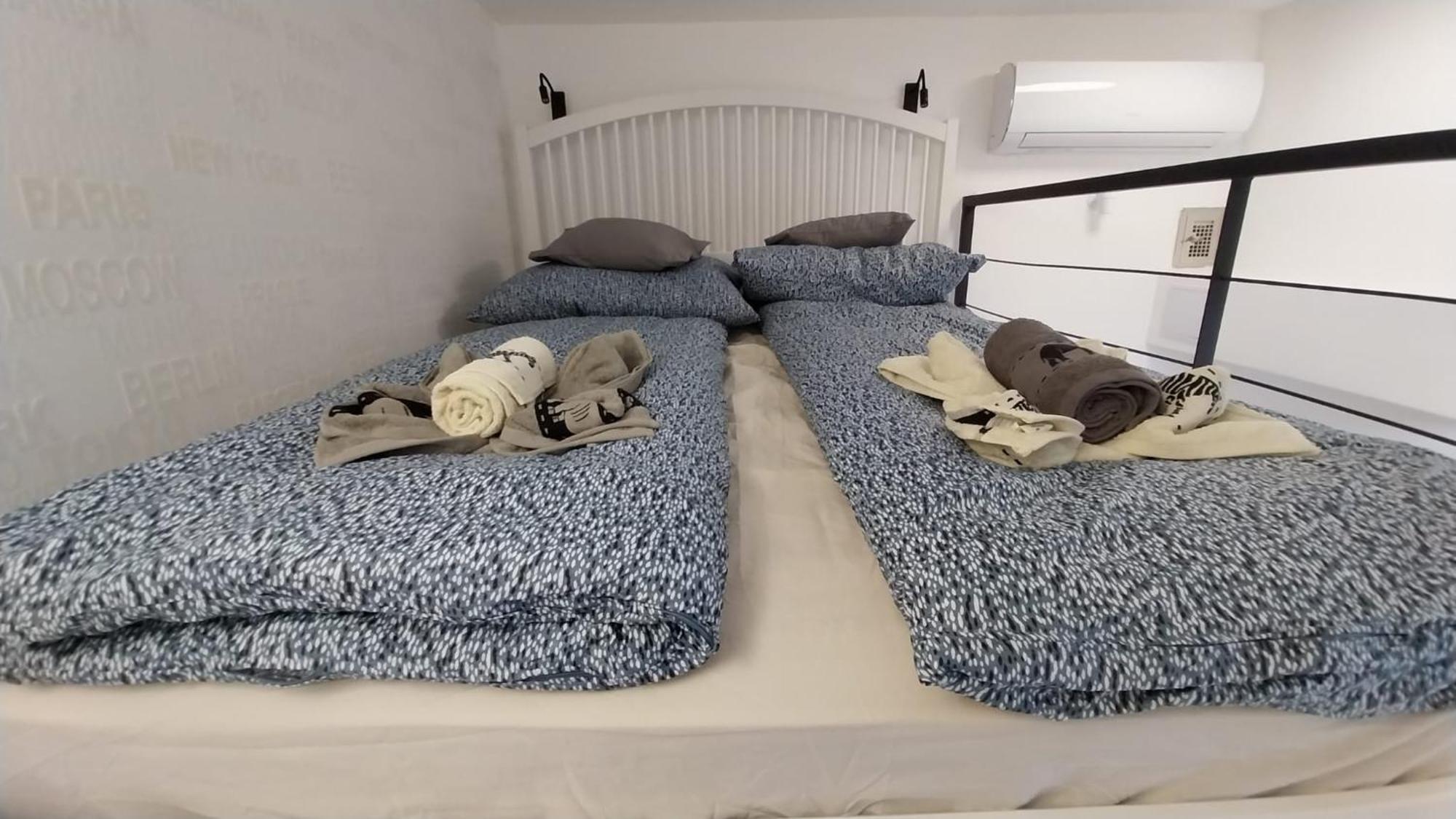 Szekely Apartment Near Deak Ferenc Square With Free Parking In Garage Boedapest Buitenkant foto