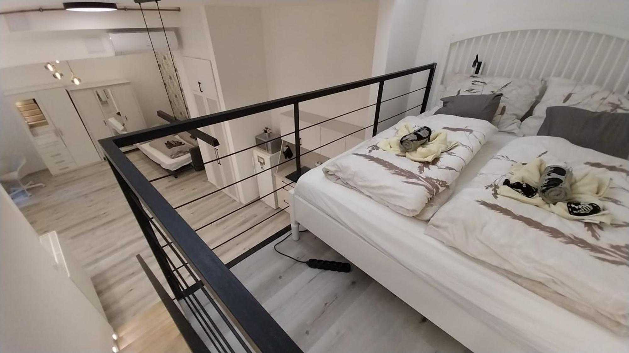 Szekely Apartment Near Deak Ferenc Square With Free Parking In Garage Boedapest Buitenkant foto