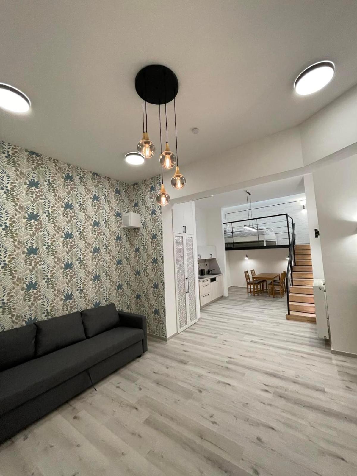 Szekely Apartment Near Deak Ferenc Square With Free Parking In Garage Boedapest Buitenkant foto
